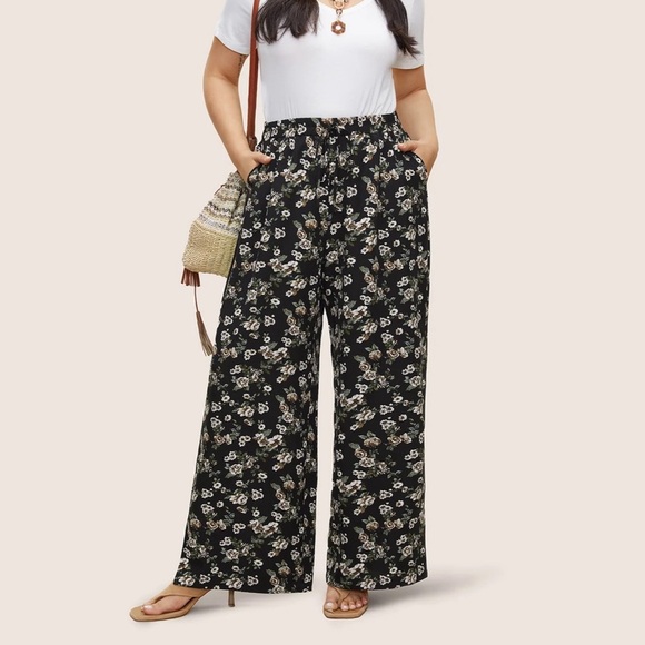 BloomChic Plus Size Floral Black Wide-Leg Pants - Picture 1 of 8